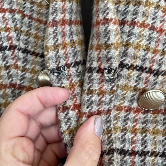 Elie Tahari cropped blazer - Picture 5 of 8